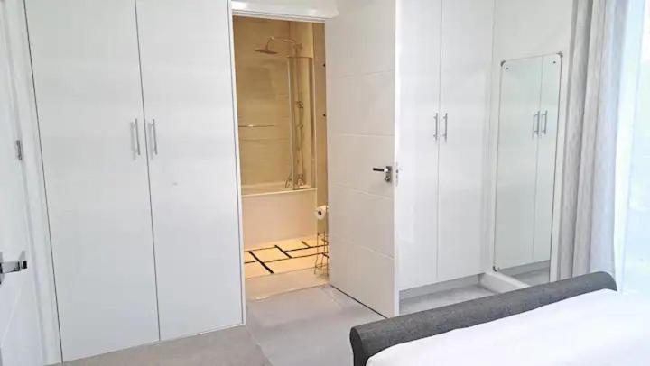 Cozy Double Room With Large En Suite Near Canary Wharf London With Amazing Views In A Shared Apartment Zewnętrze zdjęcie