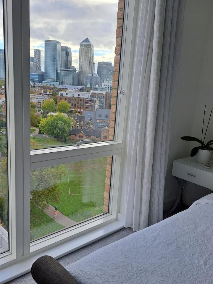 Cozy Double Room With Large En Suite Near Canary Wharf London With Amazing Views In A Shared Apartment Zewnętrze zdjęcie